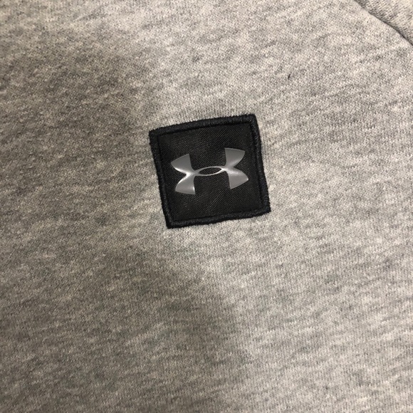 Grey Under Armour crew neck sweater - Picture 2 of 5